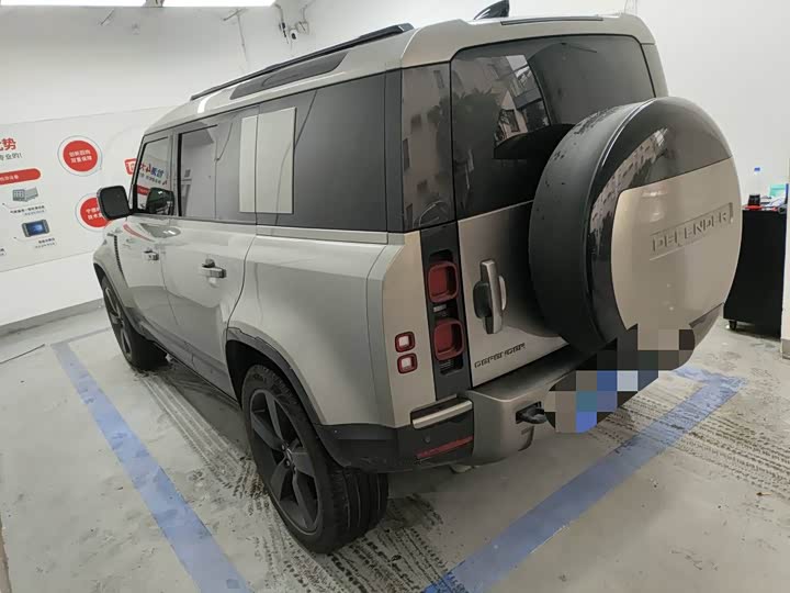 Фото 6 - Land Rover Defender