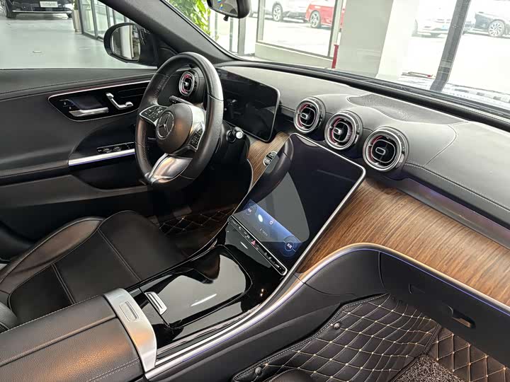 Фото 5 - Mercedes-Benz C-Class