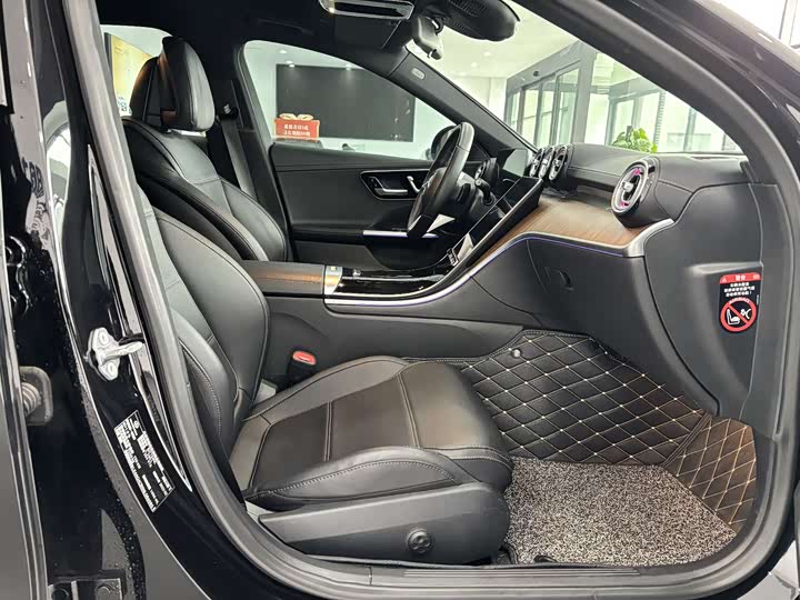 Фото 7 - Mercedes-Benz C-Class