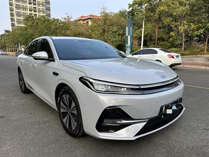 Фото 3 - Geely Galaxy A7