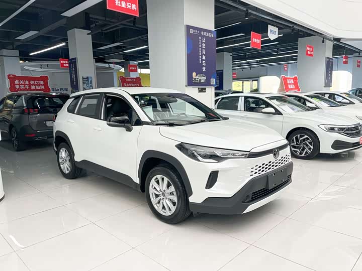 Photo 3 - Toyota Corolla Cross