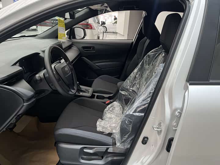 Photo 6 - Toyota Corolla Cross