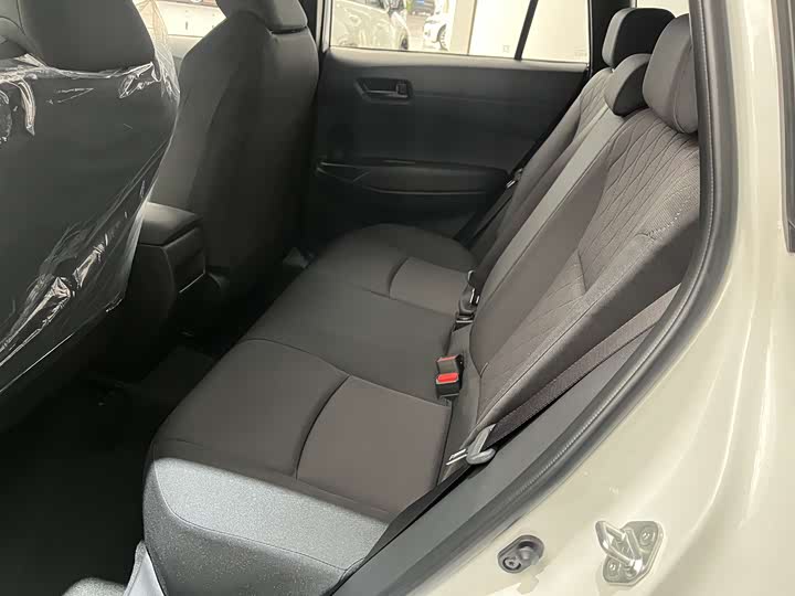 Photo 7 - Toyota Corolla Cross