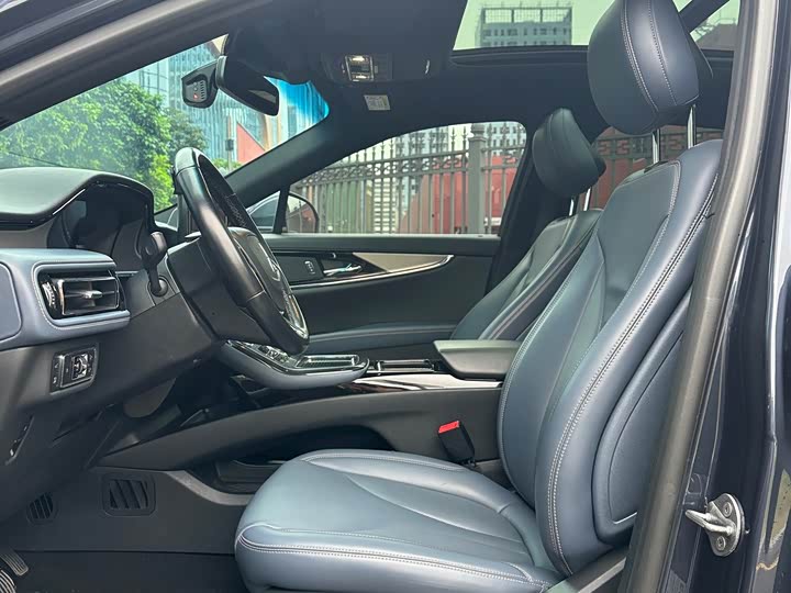 Фото 7 - Lincoln Nautilus