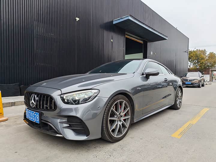 Фото 1 - Mercedes-Benz E-Class