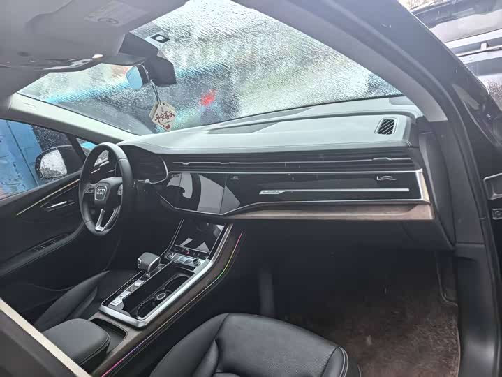 Фото 5 - Audi Q7