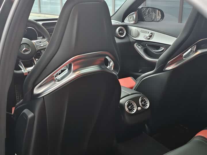 Фото 9 - Mercedes-Benz C-Class AMG