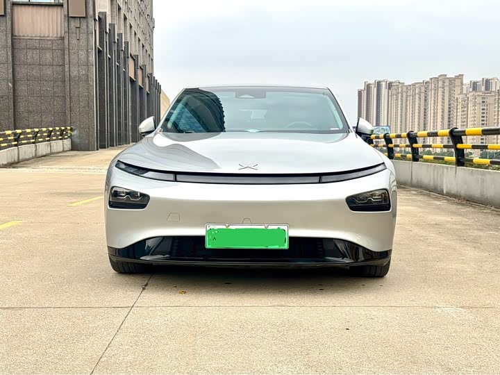 Фото 2 - XPeng P7