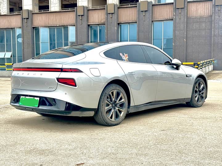 Фото 4 - XPeng P7