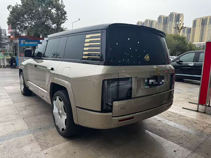 Фото 7 - BYD Yangwang U8