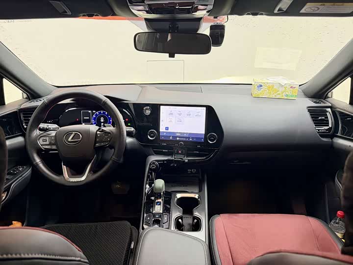 Фото 7 - Lexus NX