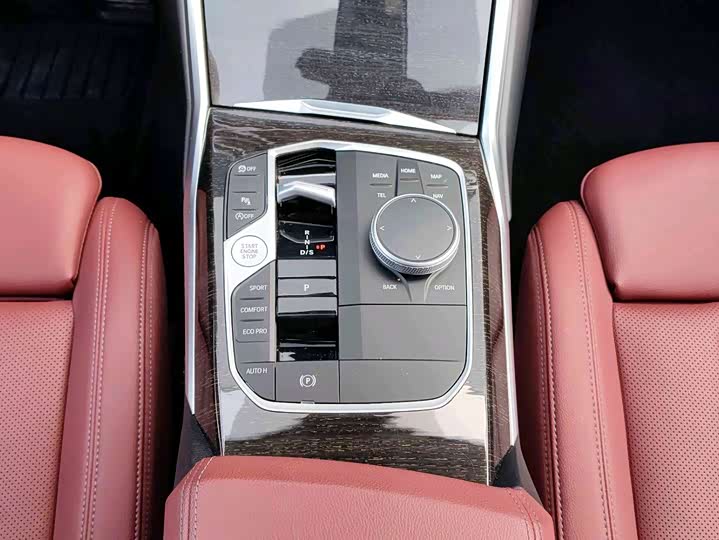 Фото 2 - BMW 3 Series