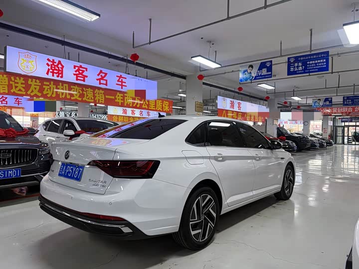 Фото 4 - Volkswagen Sagitar L