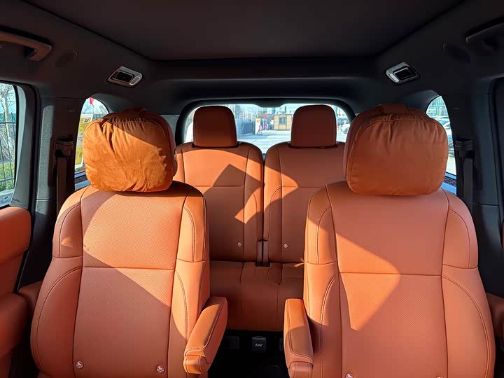 Фото 8 - LiXiang L9