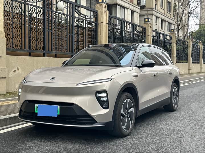 Фото 1 - Nio ES8