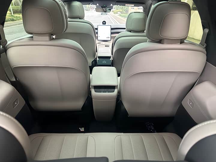 Фото 8 - Nio ES8