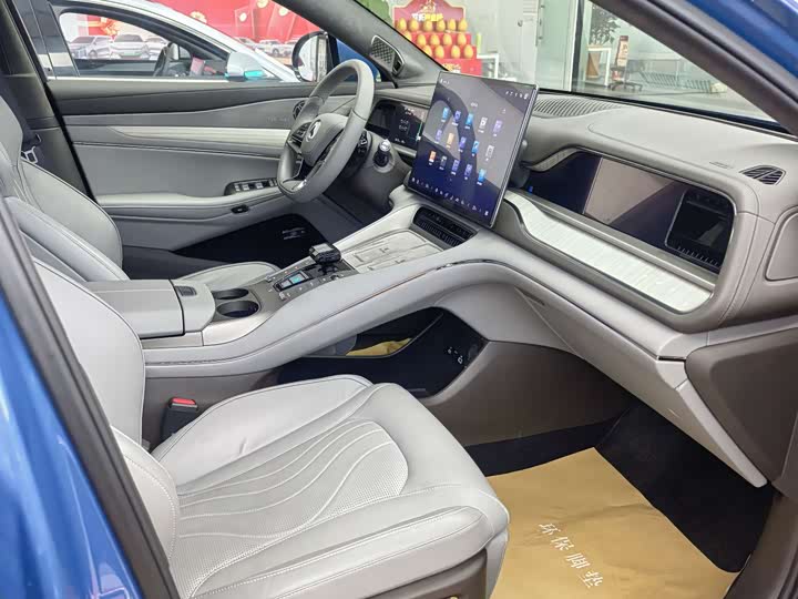 Фото 4 - Denza N7