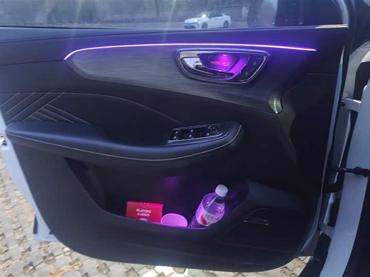 Фото 7 - Roewe RX5