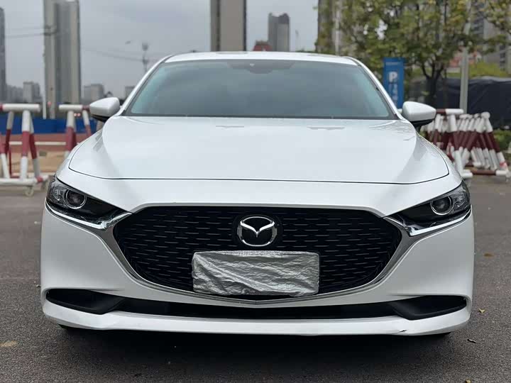 Photo 2 - Mazda 3 (Axela)