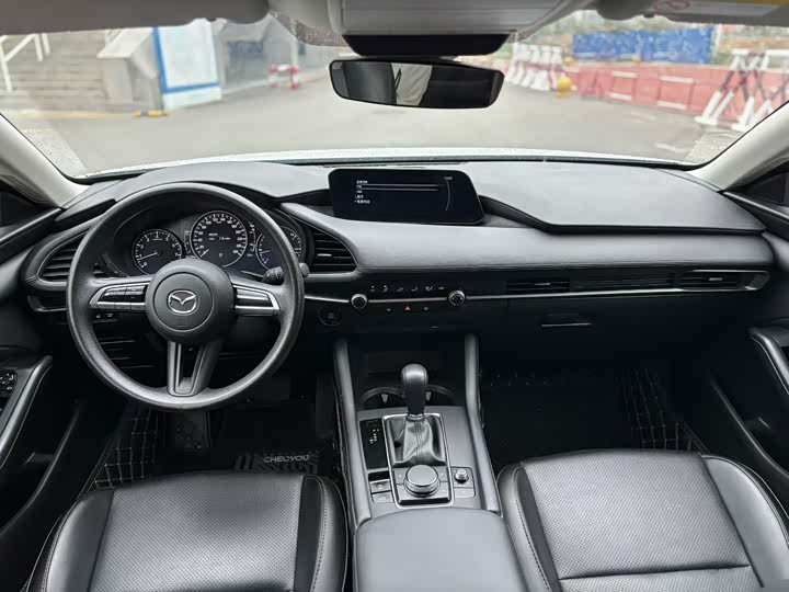 Photo 3 - Mazda 3 (Axela)