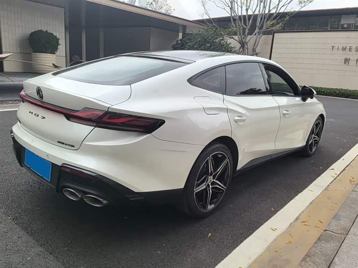 Фото 8 - MG Motor 7