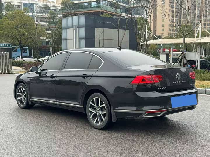 Photo 6 - Volkswagen Magotan