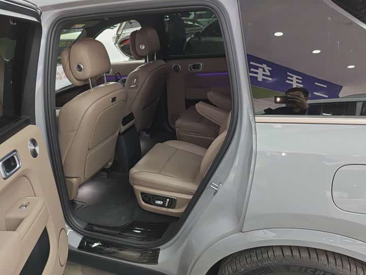 Фото 8 - LiXiang L9