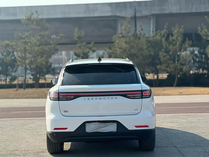 Фото 8 - Leapmotor C11