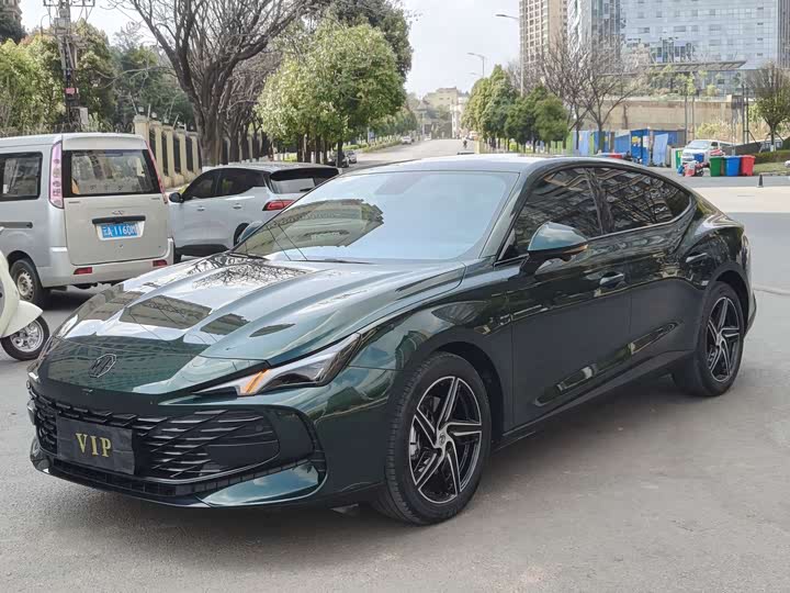 Фото 1 - MG Motor 7