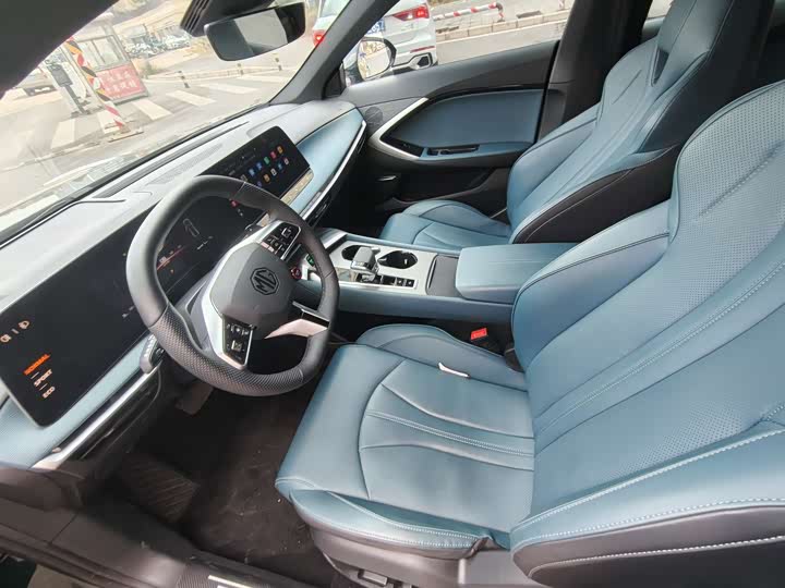 Фото 7 - MG Motor 7