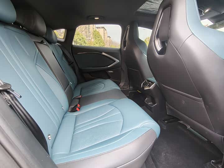 Фото 9 - MG Motor 7