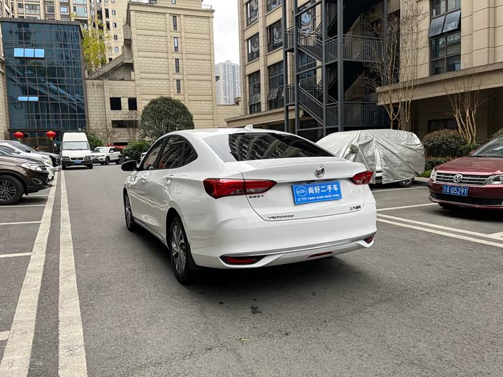 Фото 6 - Buick Verano