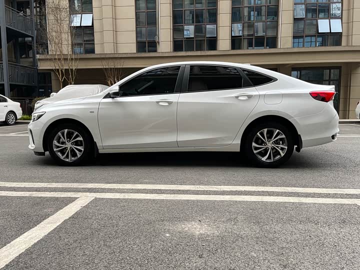 Фото 7 - Buick Verano