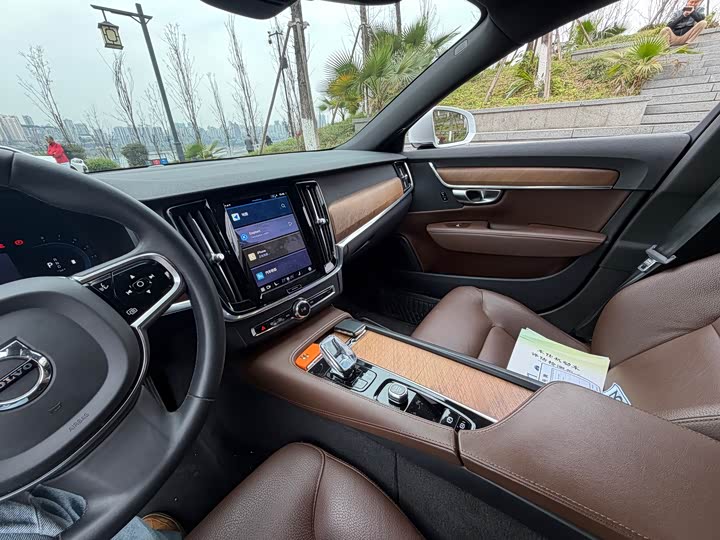 Фото 6 - Volvo S90