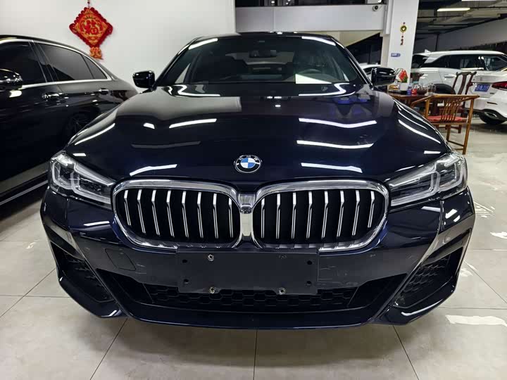 Фото 2 - BMW 5 Series