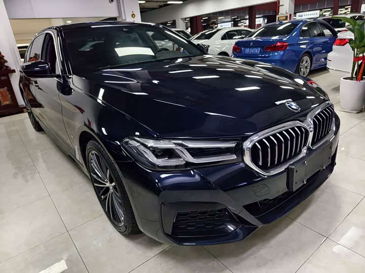 Фото 3 - BMW 5 Series