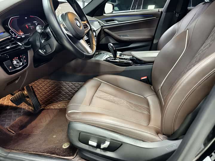 Фото 6 - BMW 5 Series