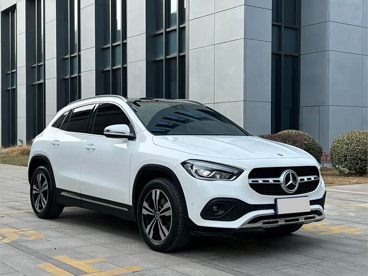 Zdjęcie 3 - Mercedes-Benz GLA-Class