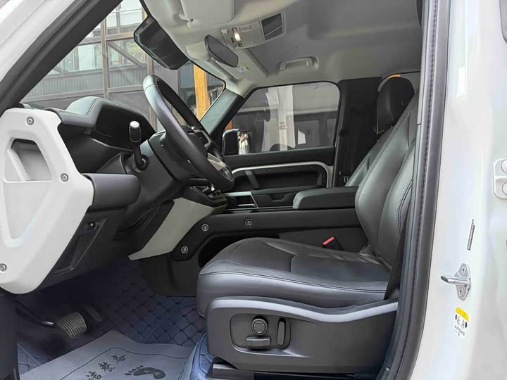 Фото 4 - Land Rover Defender