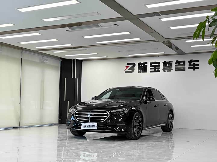 Фото 1 - Mercedes-Benz E-Class