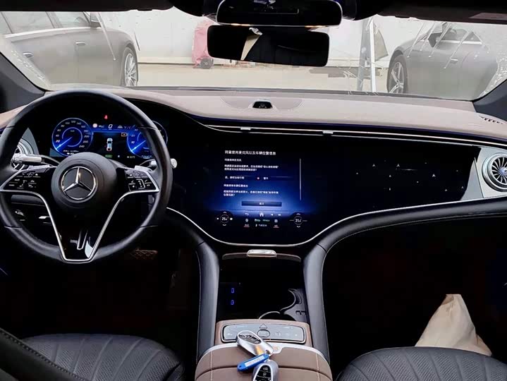 Фото 5 - Mercedes-Benz EQS