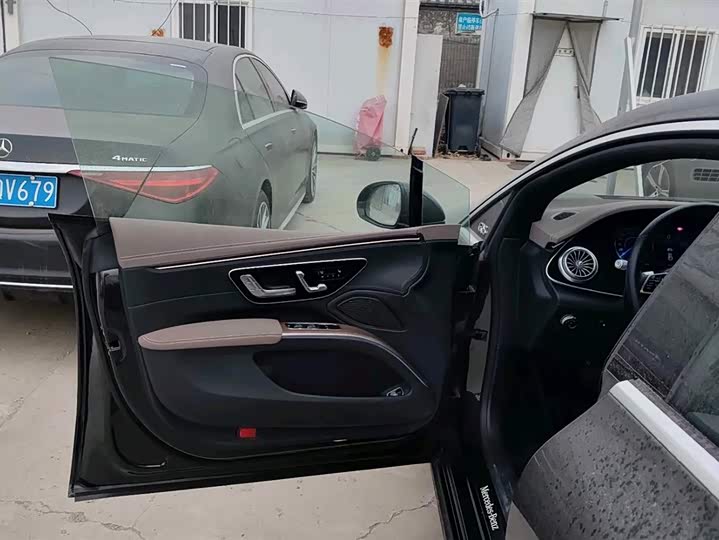 Фото 6 - Mercedes-Benz EQS