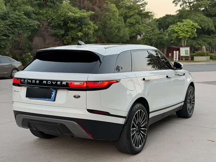 Фото 7 - Land Rover Range Rover Velar
