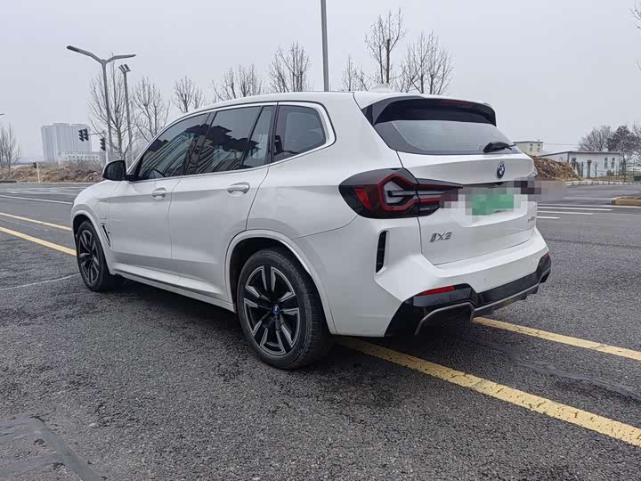 Фото 6 - BMW iX3