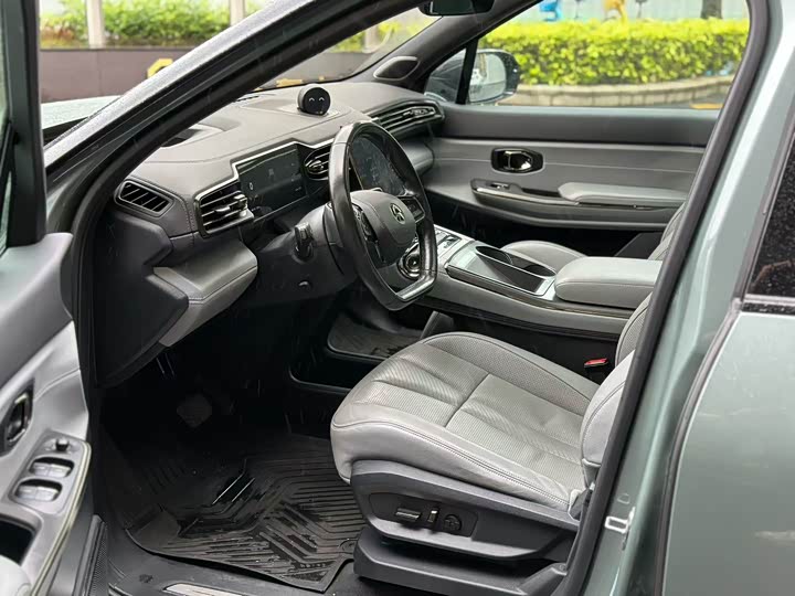 Фото 4 - Nio ES8