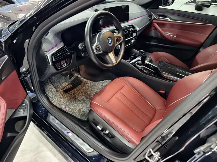 Фото 5 - BMW 5 Series Hybrid