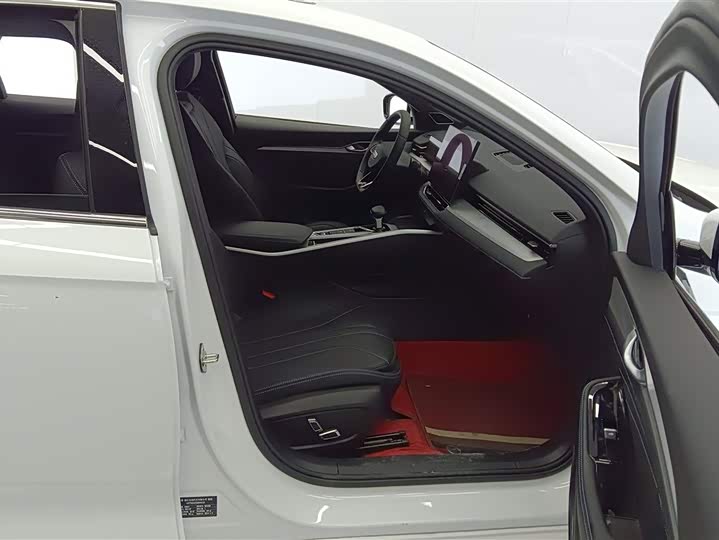 Фото 8 - Geely Preface