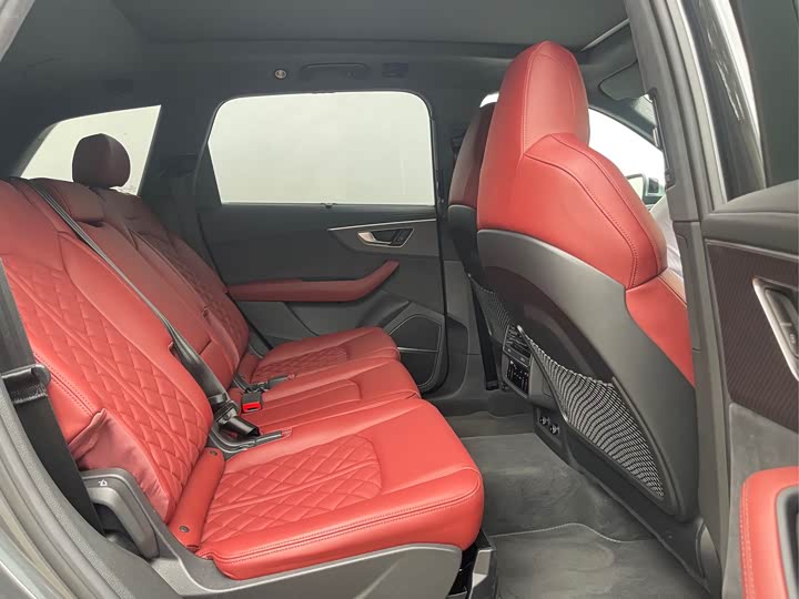 Фото 6 - Audi SQ7