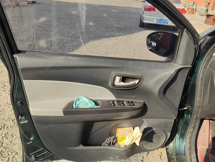 Фото 7 - Changan BenBen E-Star