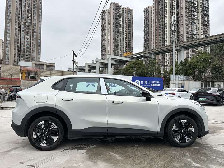 Photo 6 - Changan Deepal S05